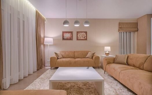 Apartment with ocean view